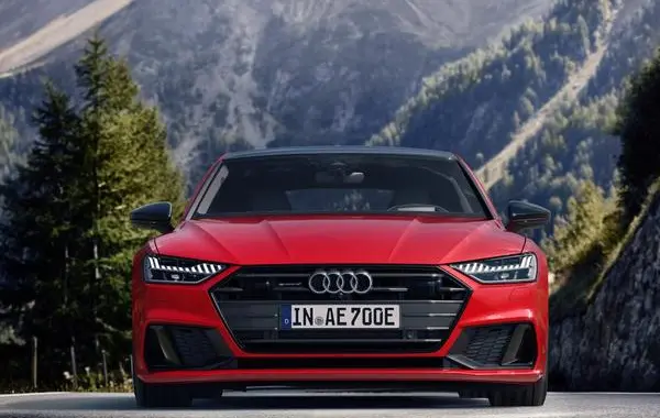 Audi A7 Sportback (C8)-1