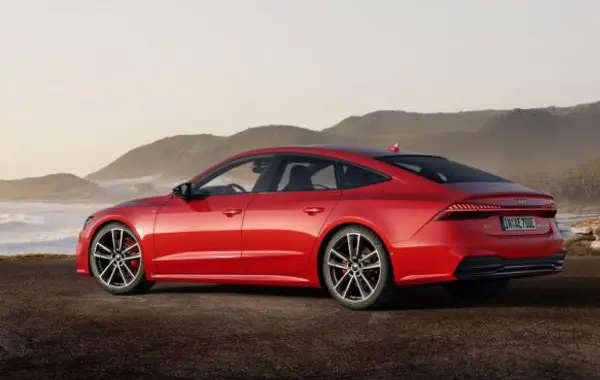 Audi A7 Sportback (C8)-8