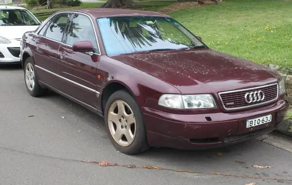 Audi A8 (D2, 4D)-2
