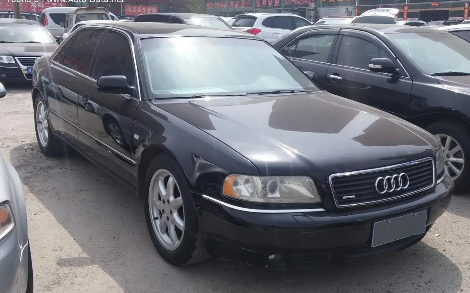Audi A8L (D2, 4D, facelift 1999)-1