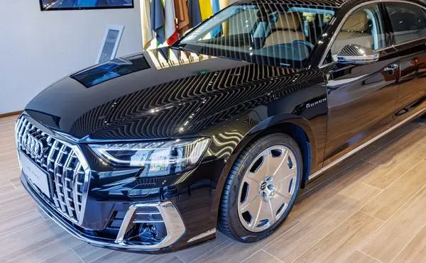 Audi A8L Horch (D5, facelift 2021)-0