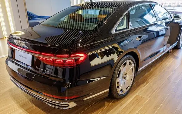 Audi A8L Horch (D5, facelift 2021)-8