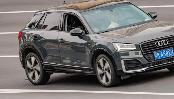 Audi Q2L-5