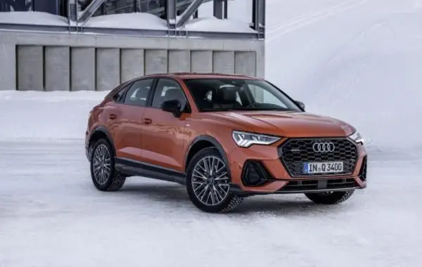 Audi Q3 II Sportback (F3)-2