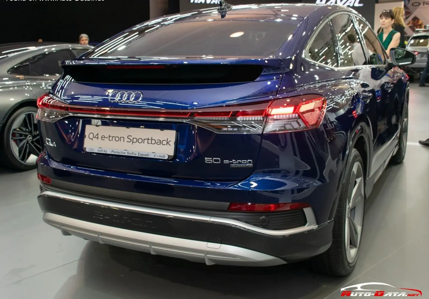 Audi Q4 Sportback e-tron-8