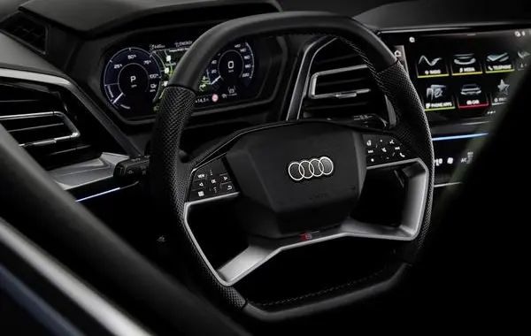 Audi Q4 e-tron-6