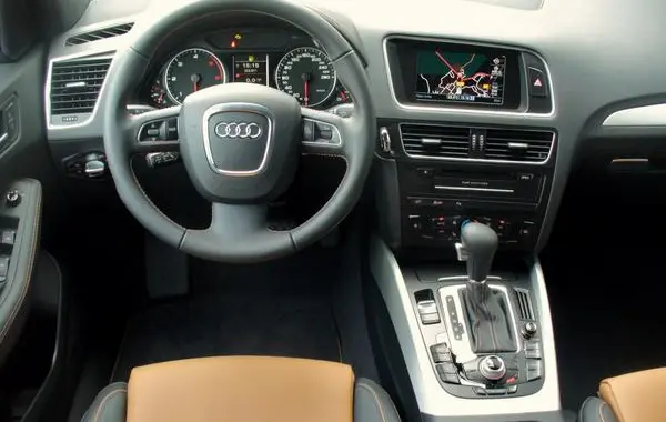 Audi Q5 I (8R)-6
