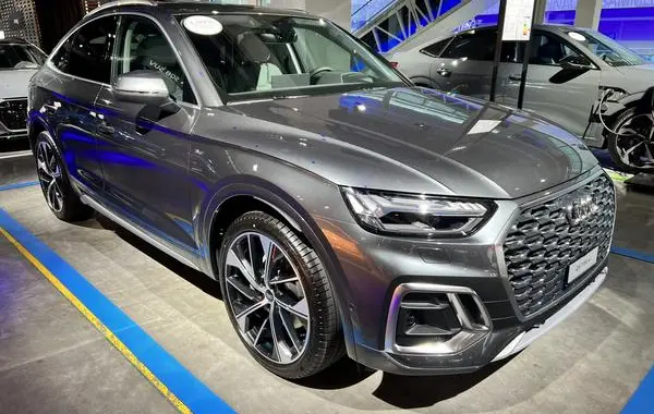 Audi Q5 II Sportback (FY, facelift 2020)-1