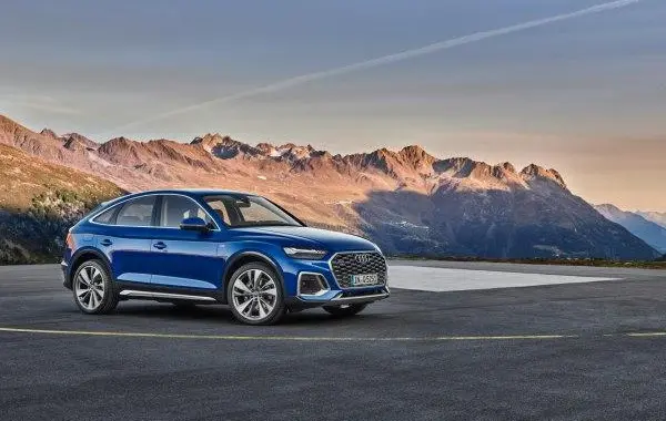 Audi Q5 II Sportback (FY, facelift 2020)-2