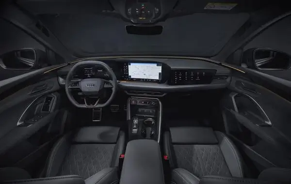 Audi Q5 III (GU)-5
