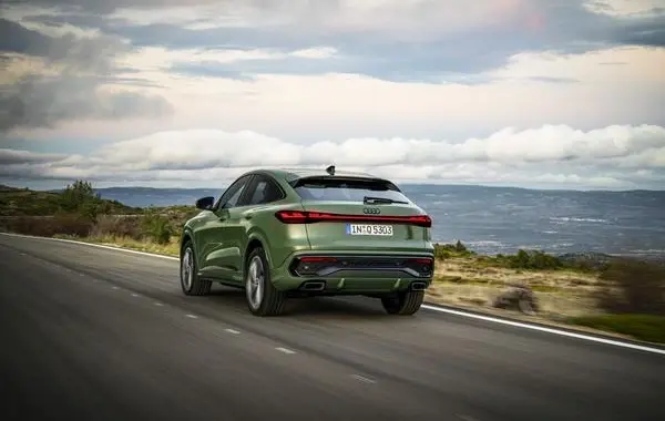 Audi Q5 III Sportback (GU)-2