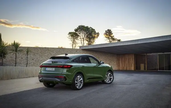 Audi Q5 III Sportback (GU)-4