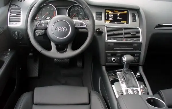 Audi Q7 (Typ 4L, facelift 2009)-5