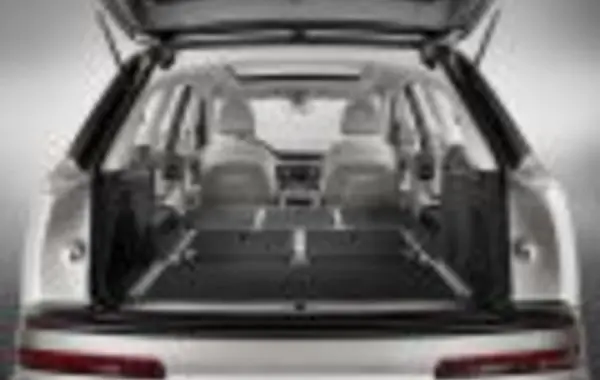 Audi Q7 (Typ 4M)-1