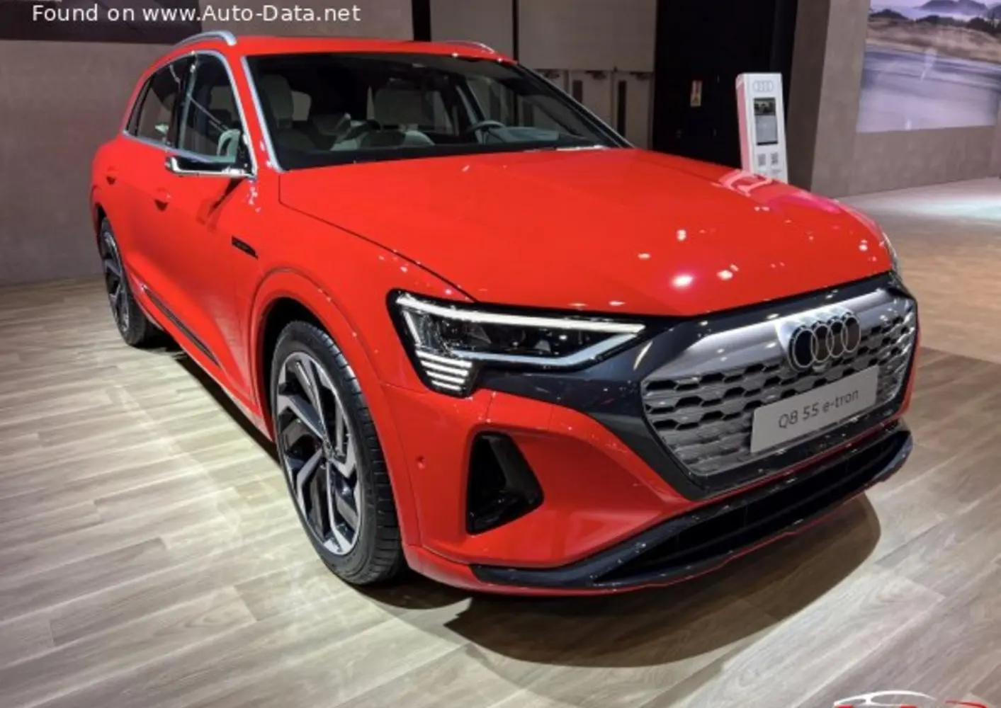 Audi Q8 e-tron-5