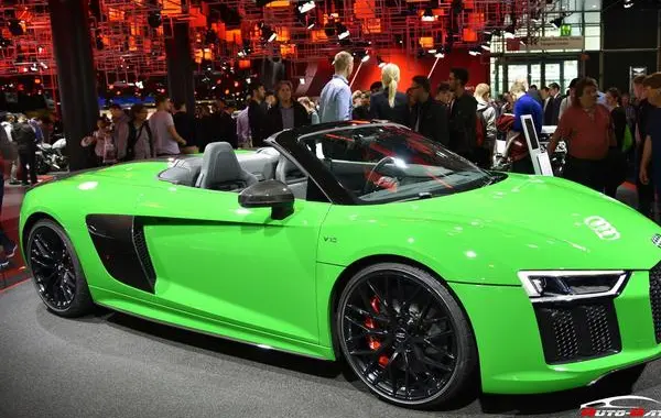Audi R8 II Spyder (4S)-1