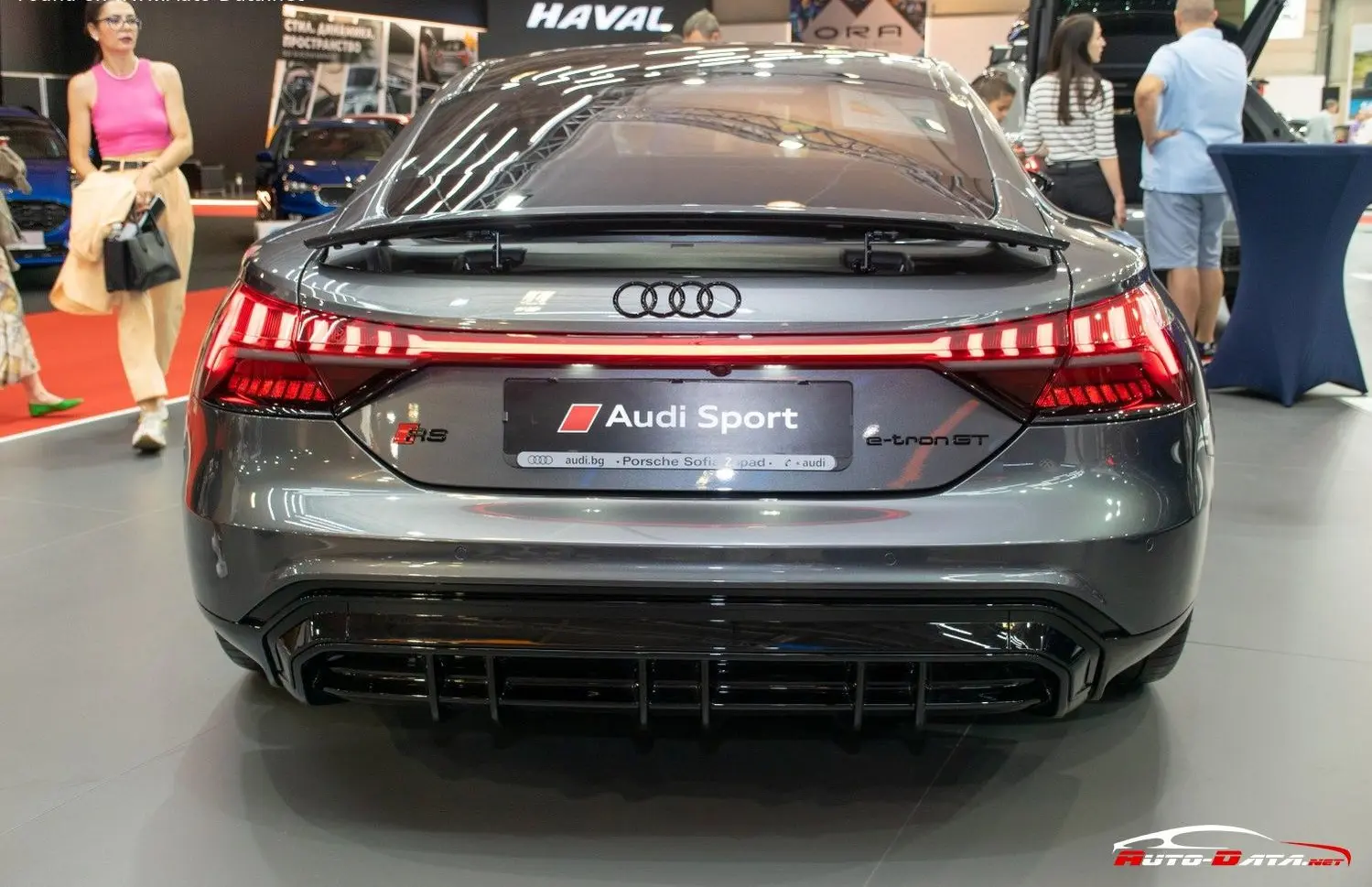 Audi RS e-tron GT-10