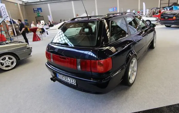 Audi RS2 Avant-2