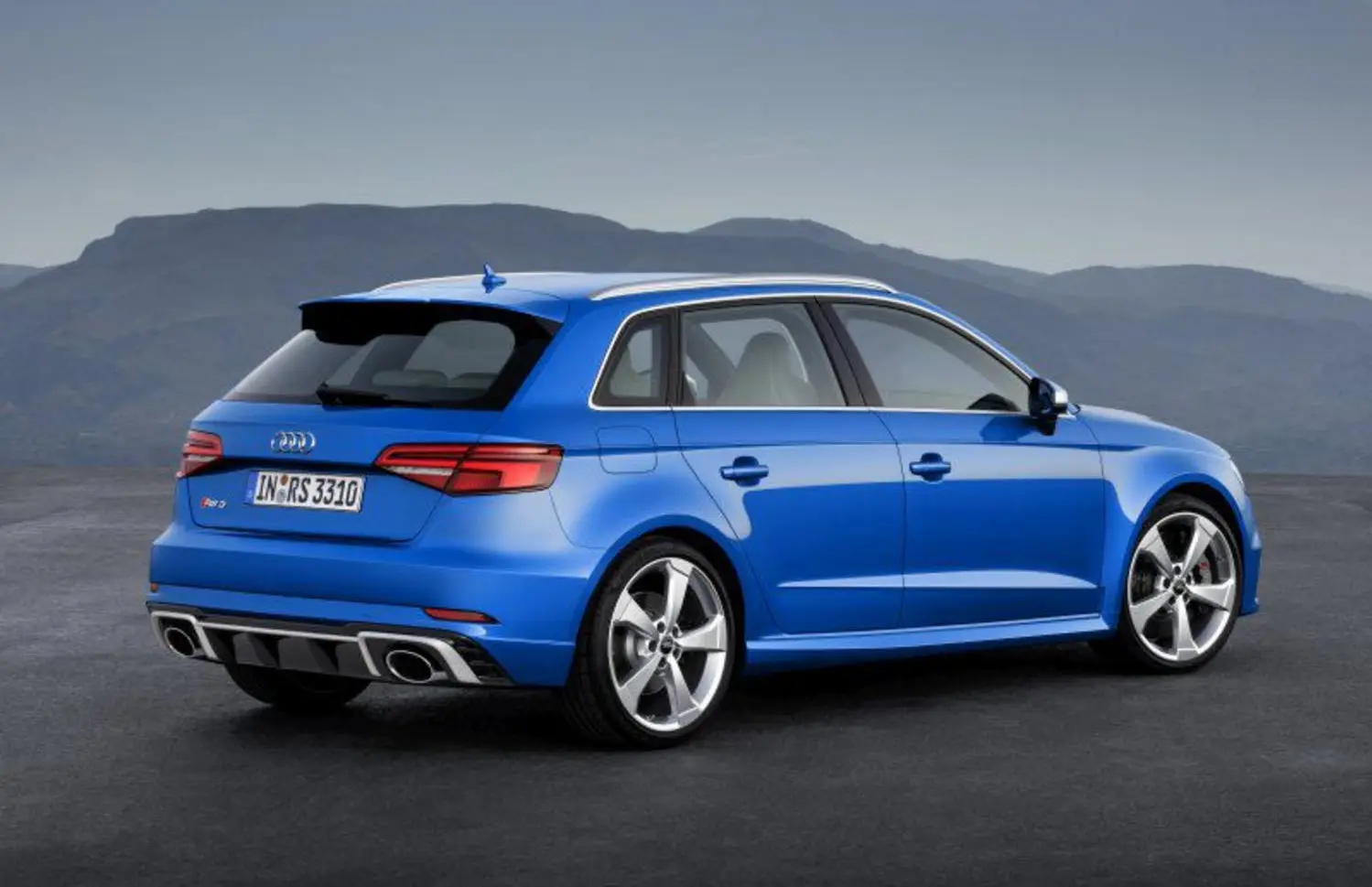 Audi RS3 sportback (8VA, facelift 2017)-0