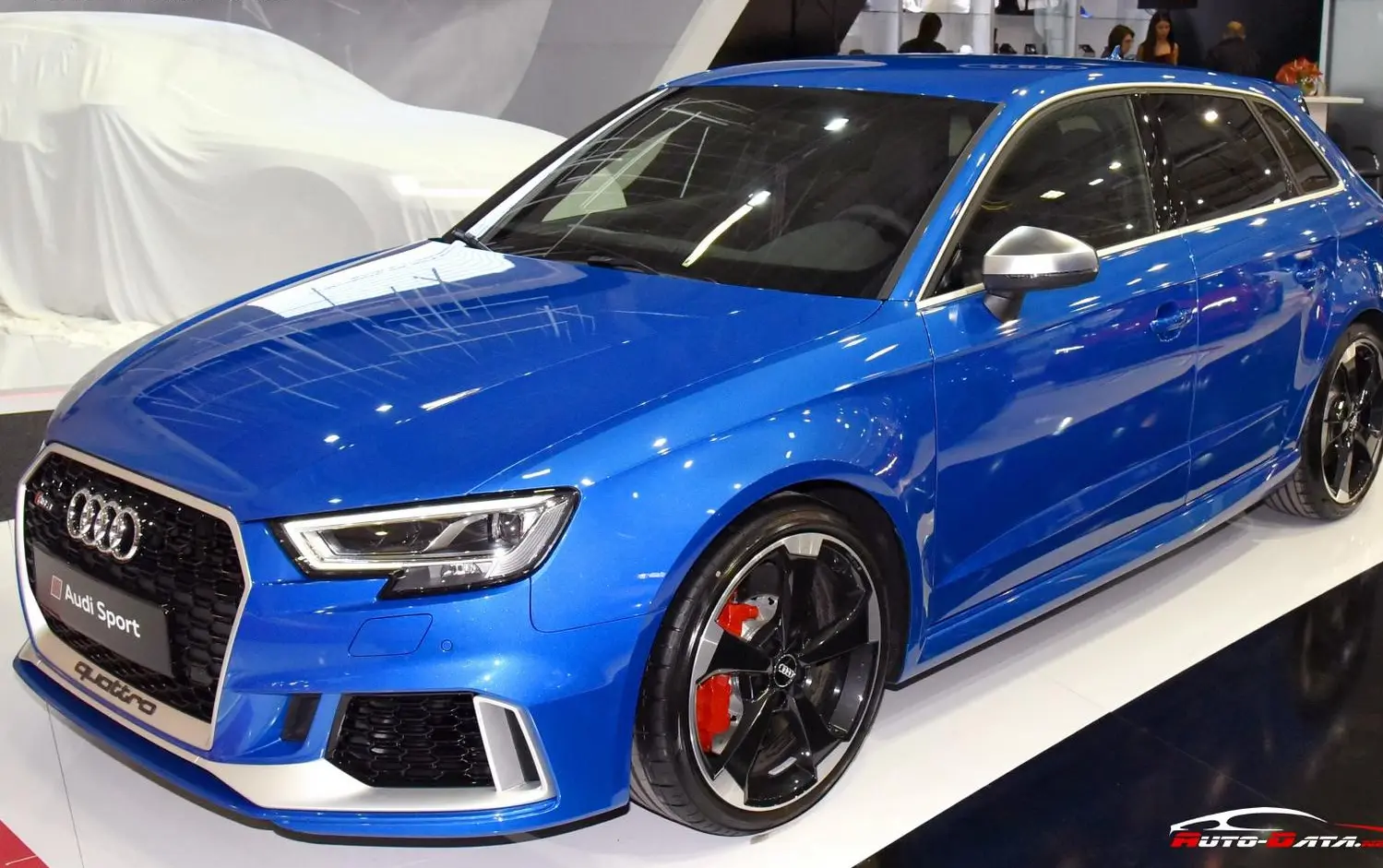 Audi RS3 sportback (8VA, facelift 2017)-7