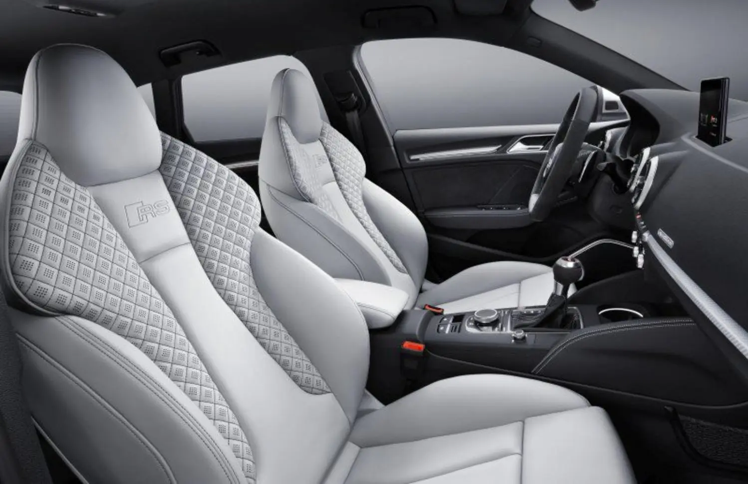 Audi RS3 sportback (8VA, facelift 2017)-2