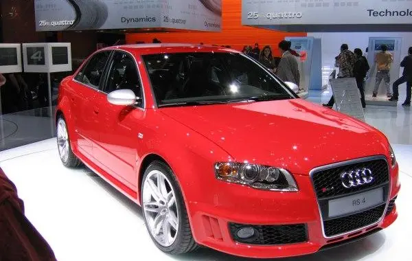 Audi RS4 Saloon (8E, B7)