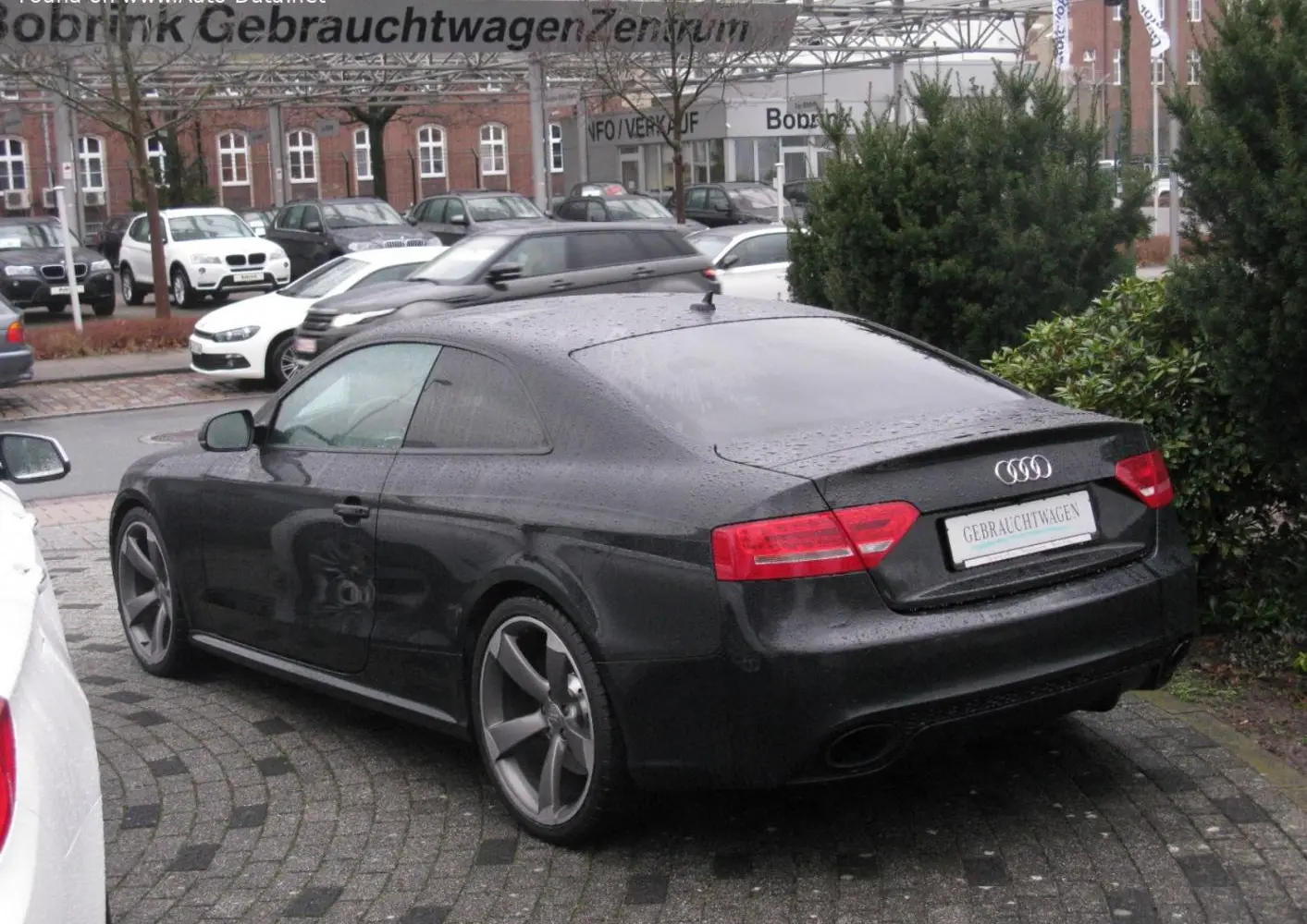 Audi RS5 Coupe (8T)-5