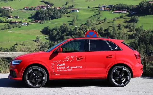 Audi RSQ3-0
