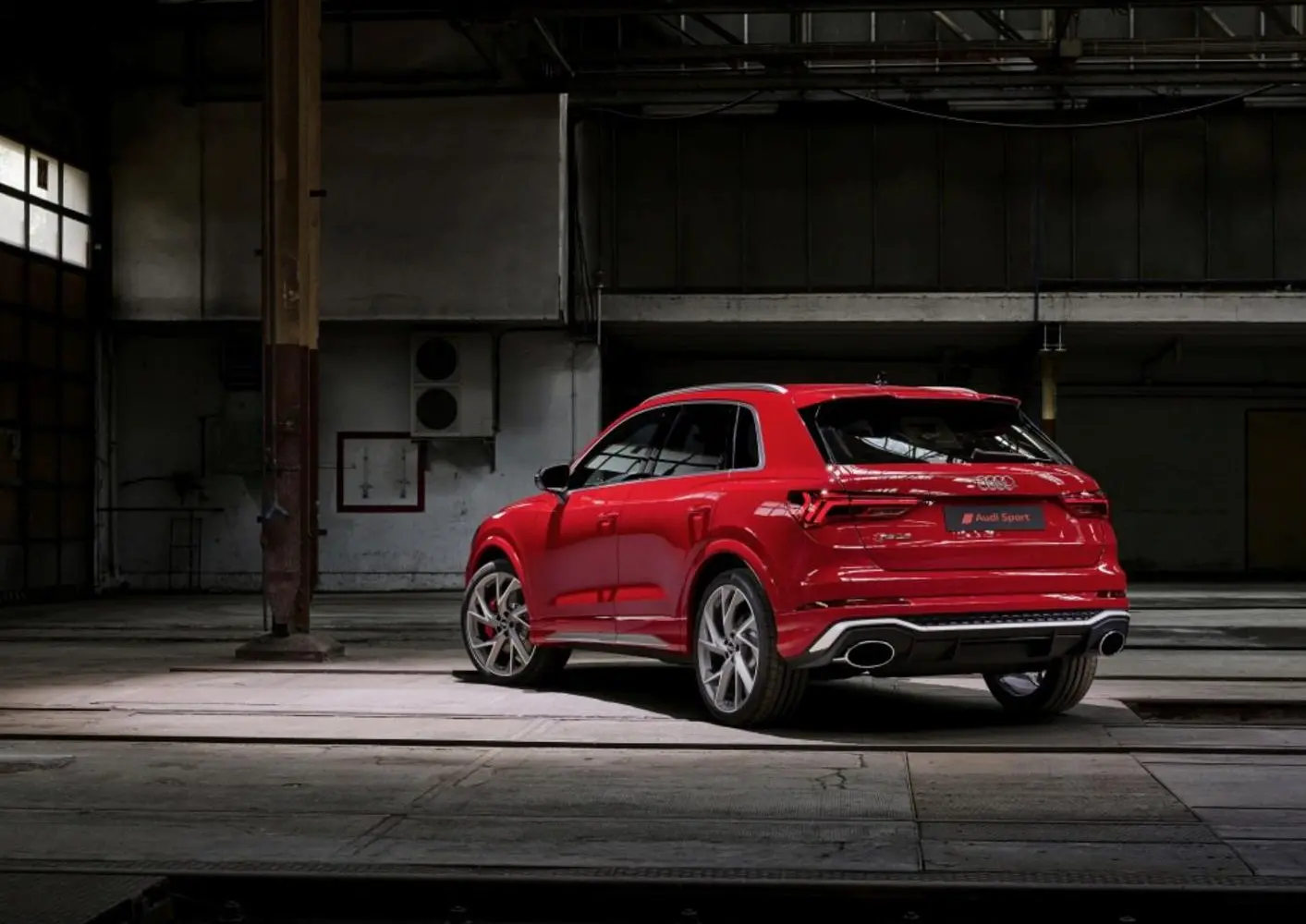 Audi RSQ3 (F3)-5