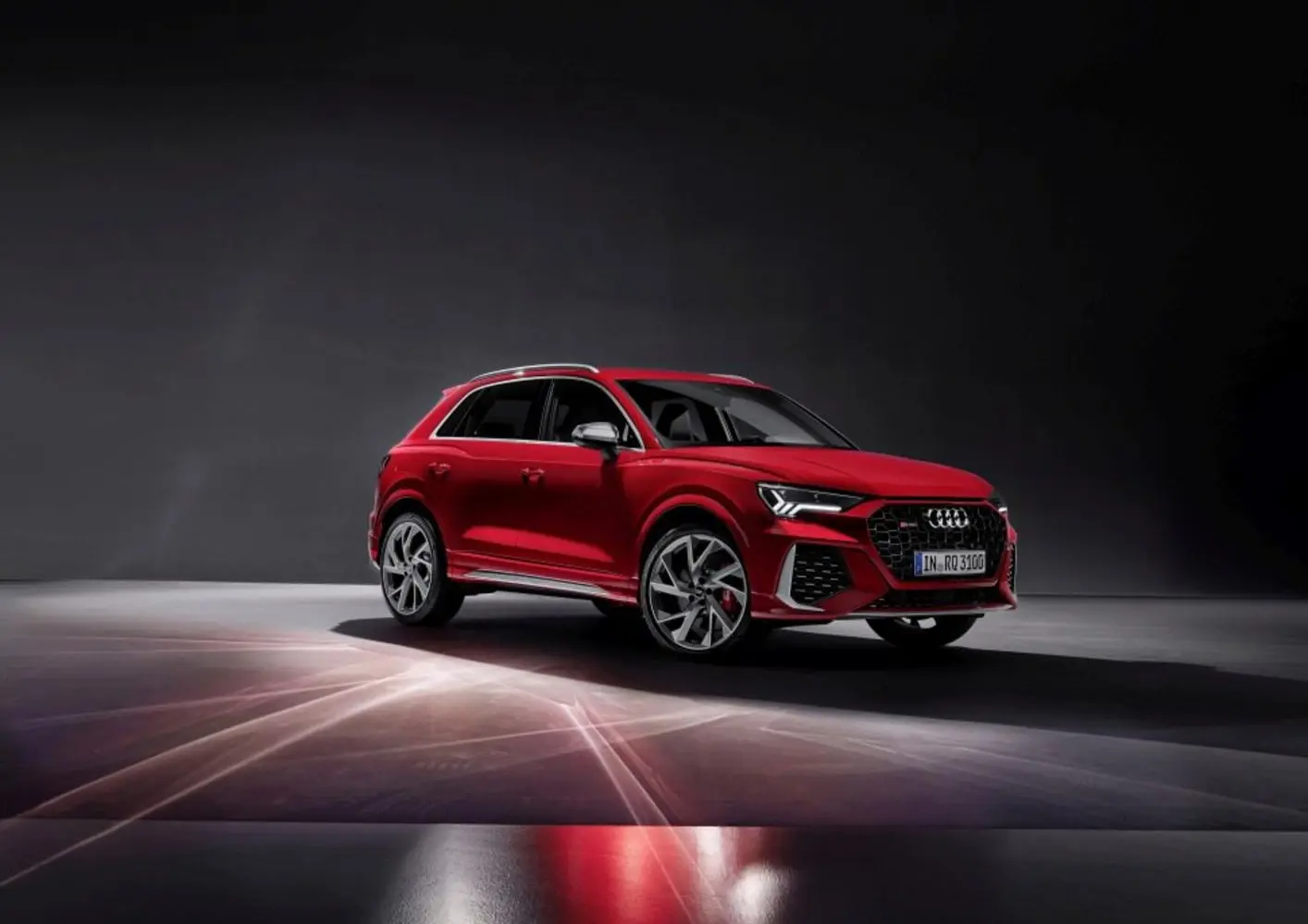 Audi RSQ3 (F3)-2