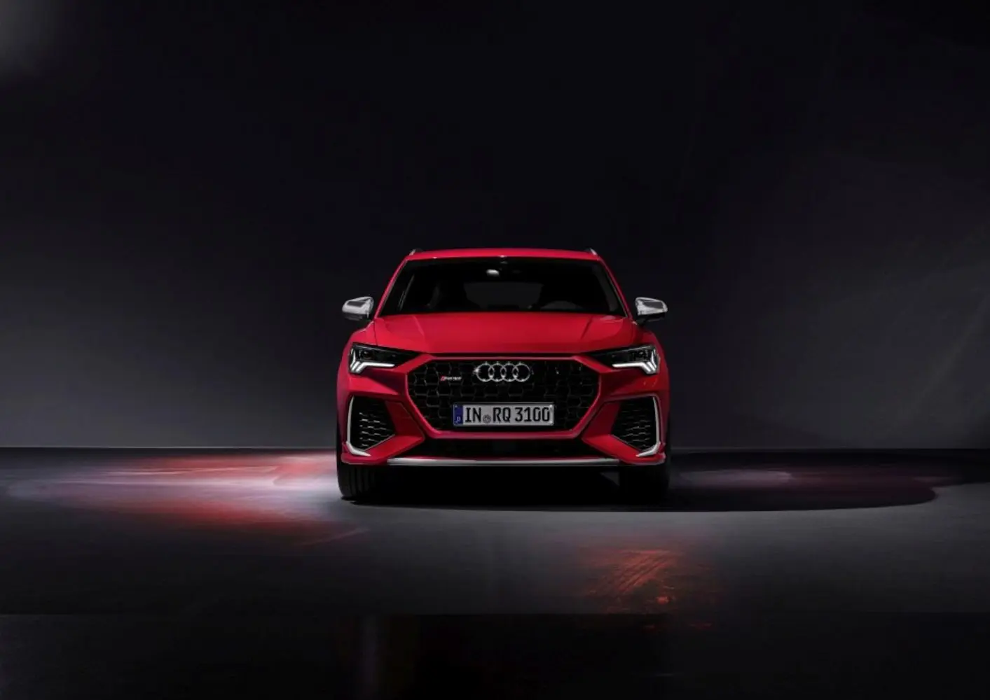 Audi RSQ3 (F3)-1