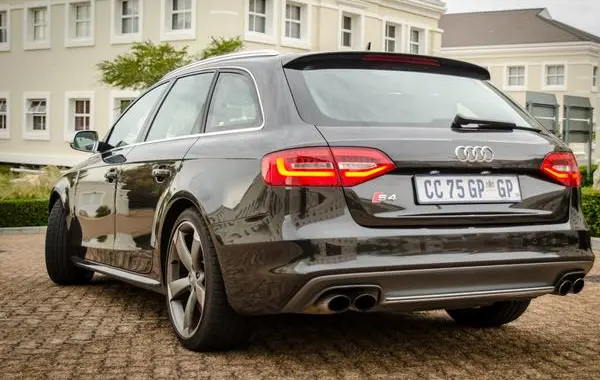 Audi S4 Avant (B8, facelift 2011)-3