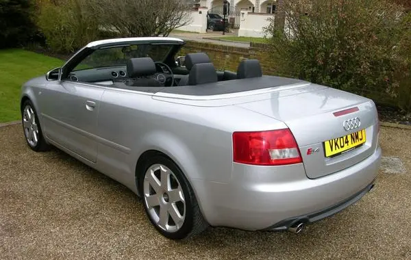 Audi S4 Cabriolet (8E,B6)-2