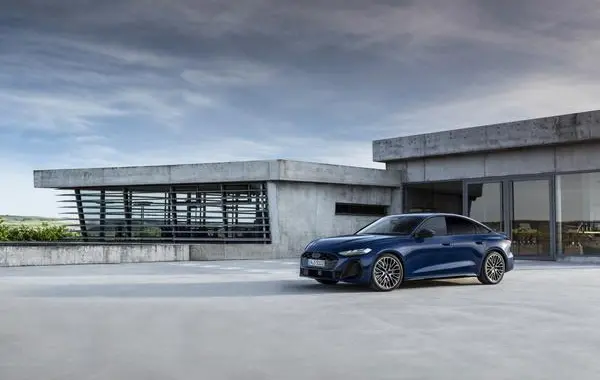 Audi S5 Sedan (B10)-0