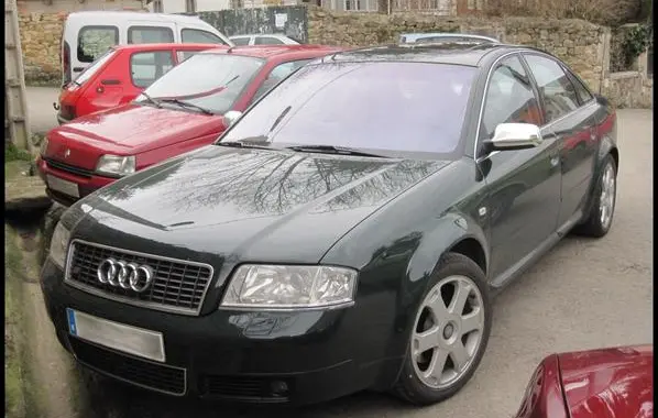 Audi S6 (4B,C5)-4