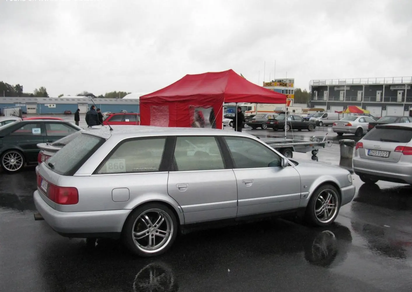 Audi S6 Avant (4A,C4)-1