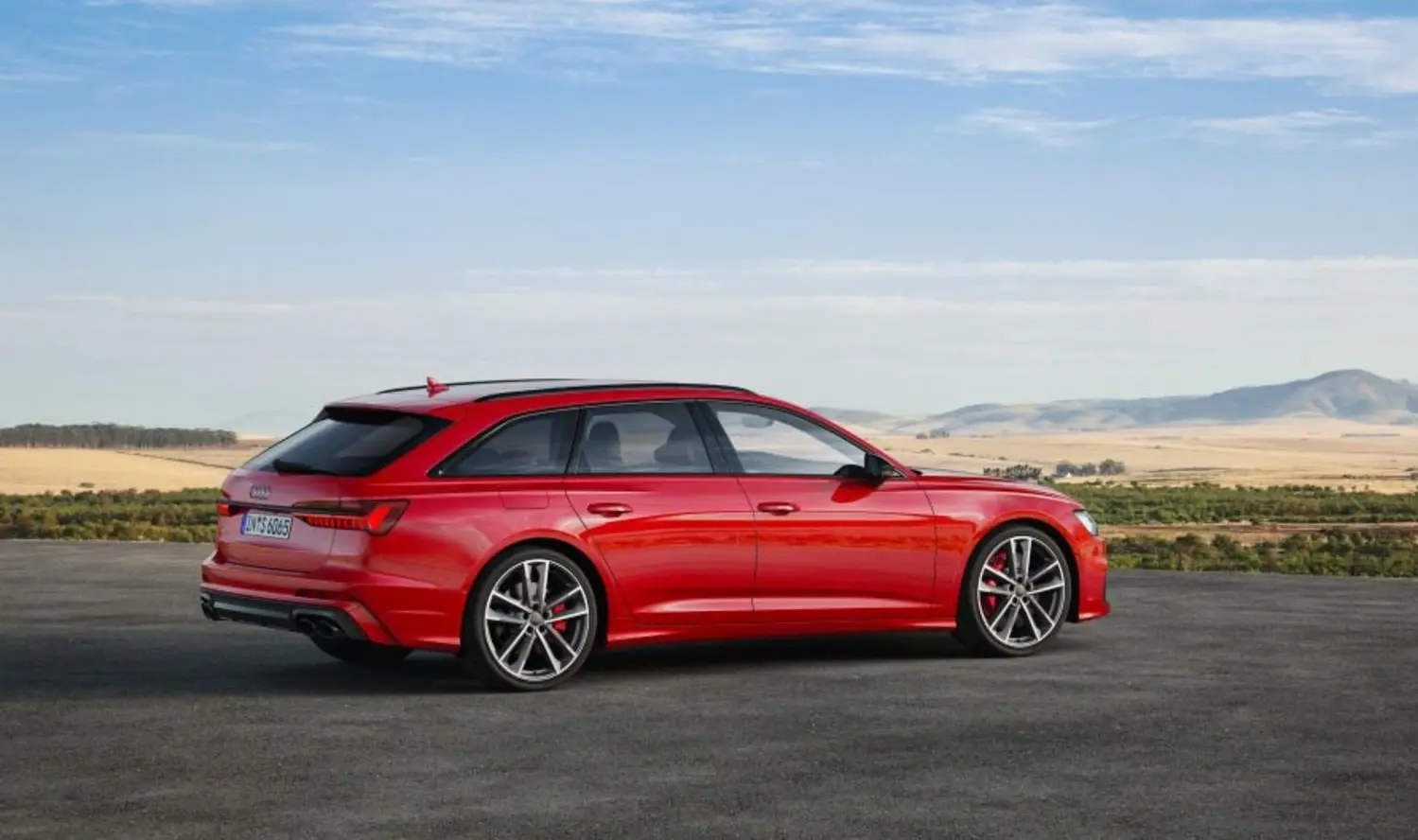 Audi S6 Avant (C8)-15