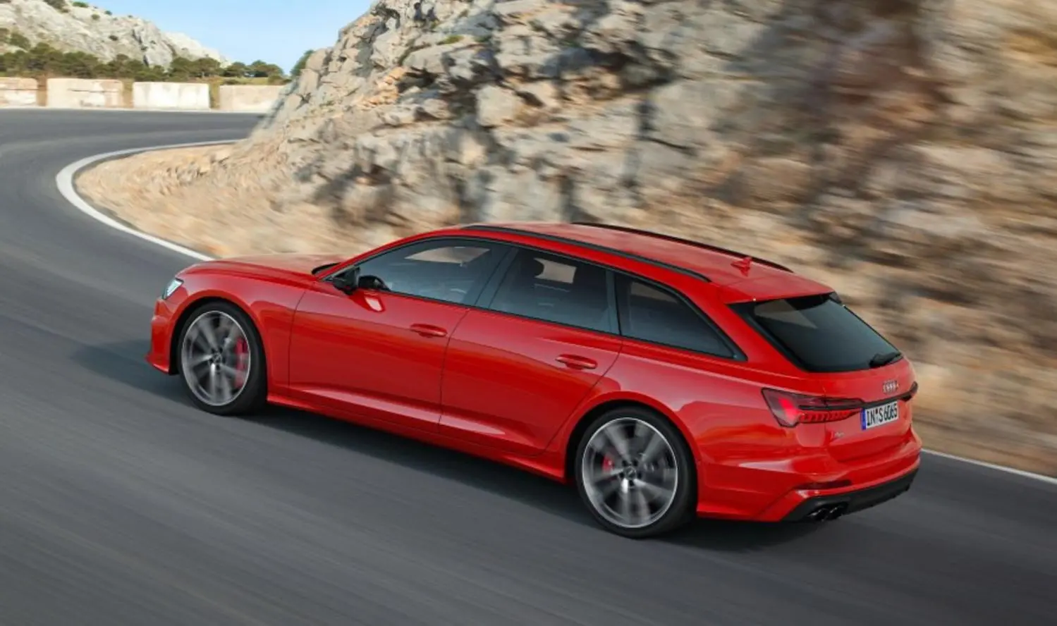 Audi S6 Avant (C8)-19