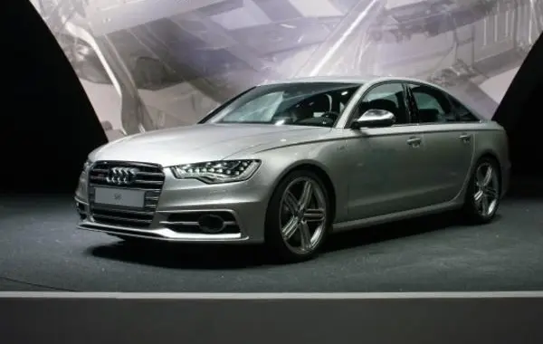 Audi S6 (C7)