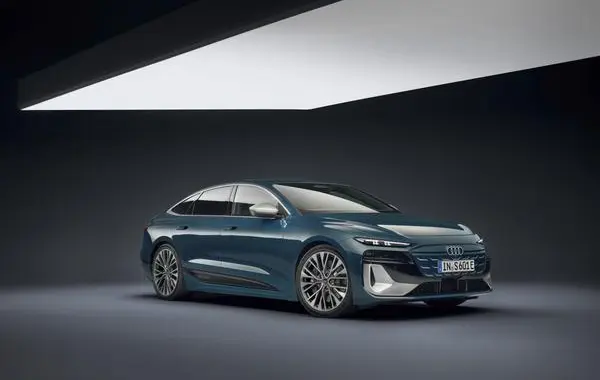 Audi S6 Sportback e-tron-7