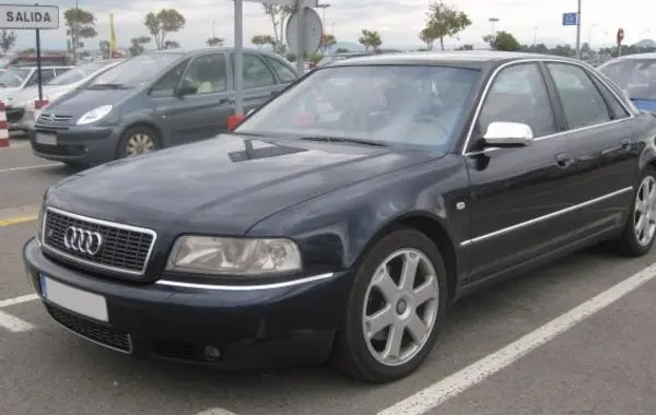 Audi S8 (D2)