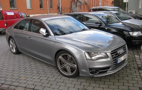 Audi S8 (D4)-0