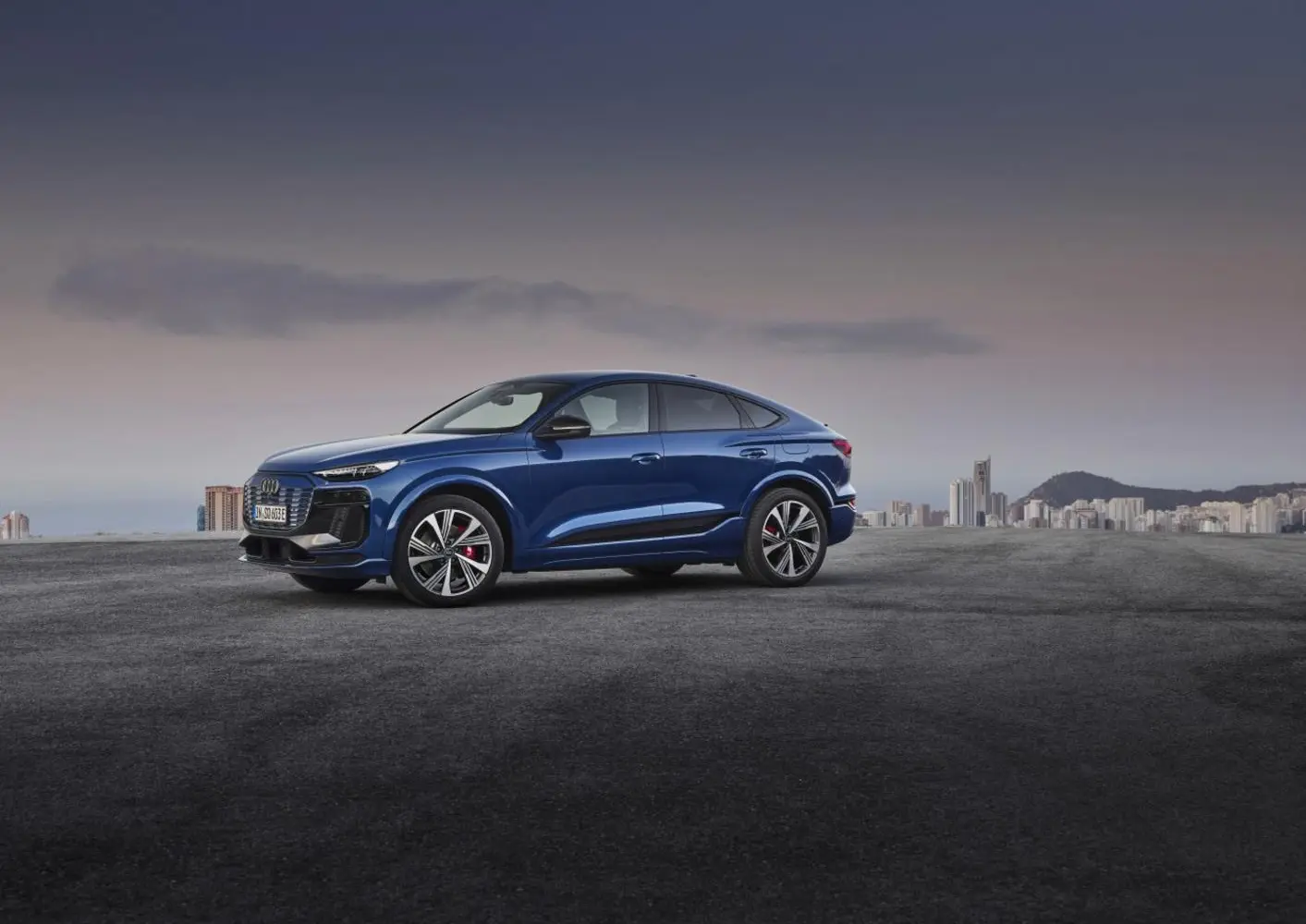 Audi SQ6 Sportback e-tron-7