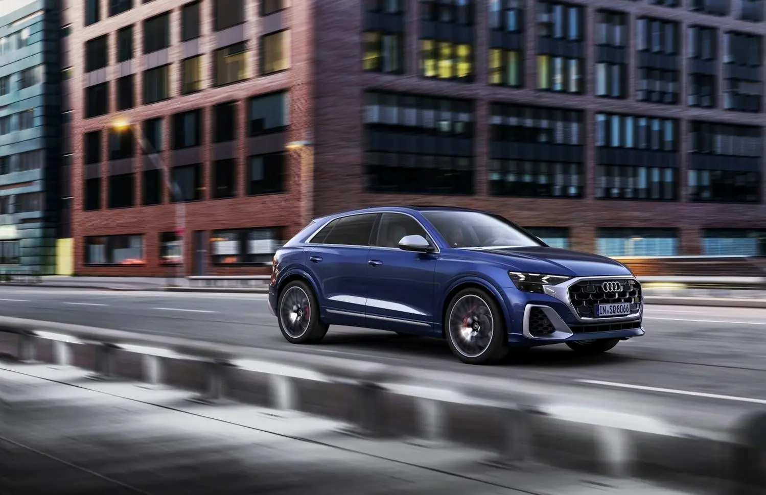 Audi SQ8 (4M, facelift 2023)-1