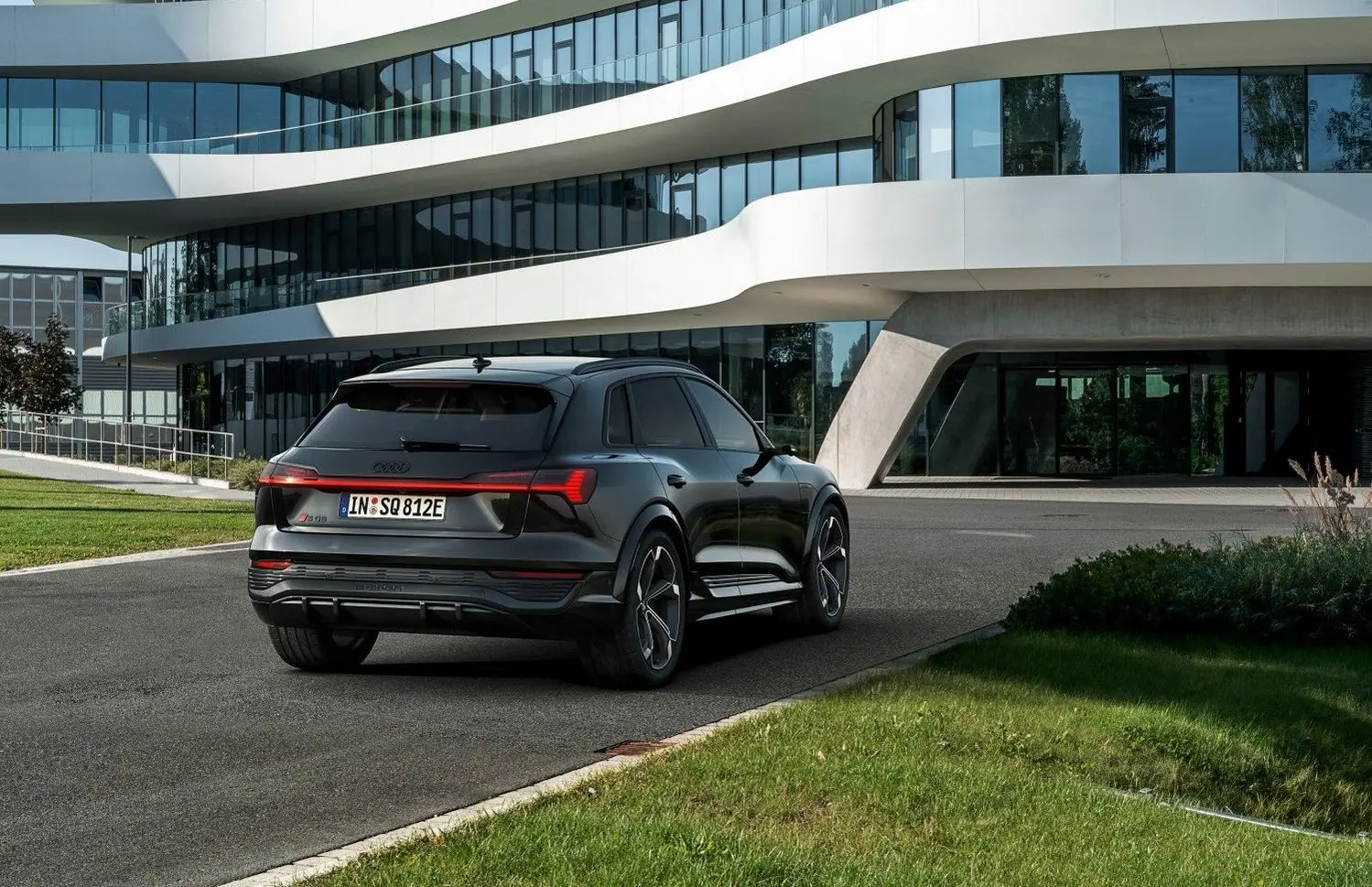 Audi SQ8 e-tron-5