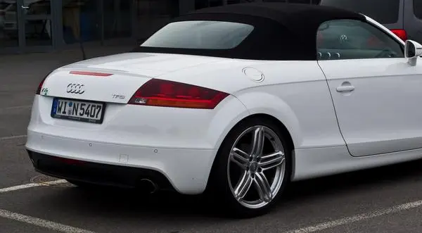 Audi TT Roadster (8J, facelift 2010)-0