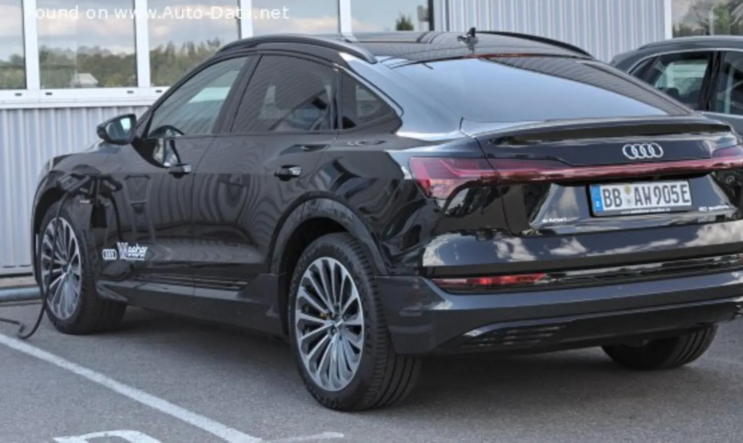 Audi e-tron Sportback-9