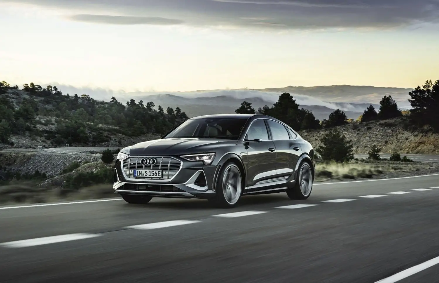 Audi e-tron Sportback-11