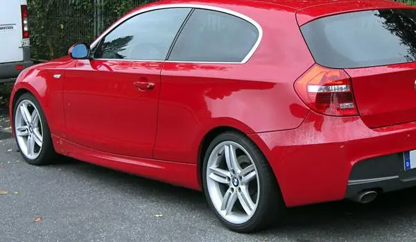 BMW 1 Серии Hatchback 3dr (E81)-1