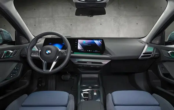 BMW 1 Серии Hatchback (F70)-0